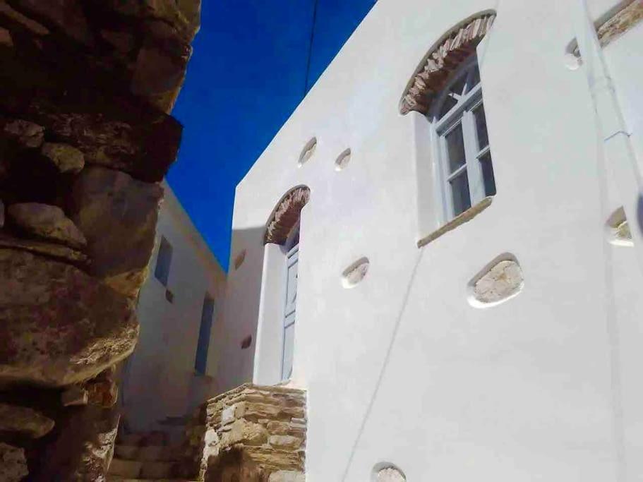 Naxos Mountain Retreat - Tiny House Build On Rock Διαμέρισμα Κόρωνος Εξωτερικό φωτογραφία